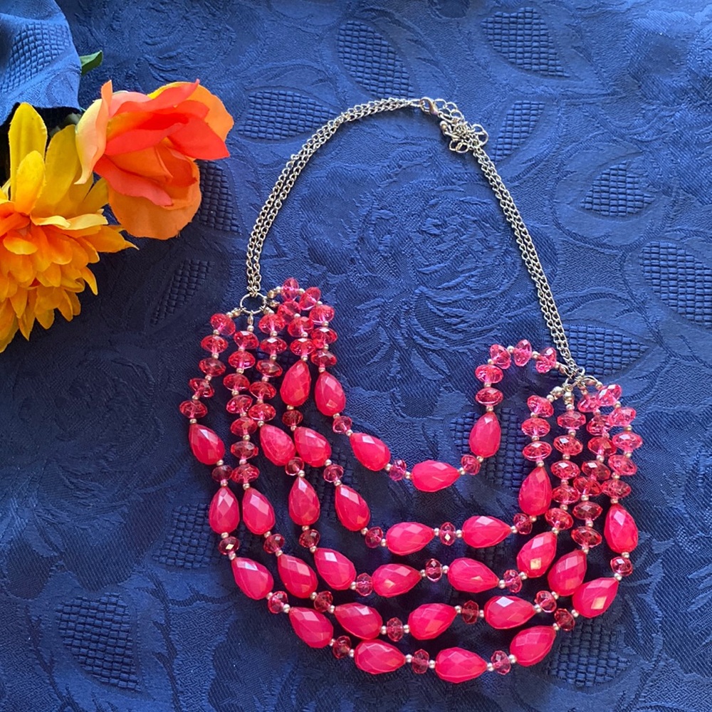 Statement necklace